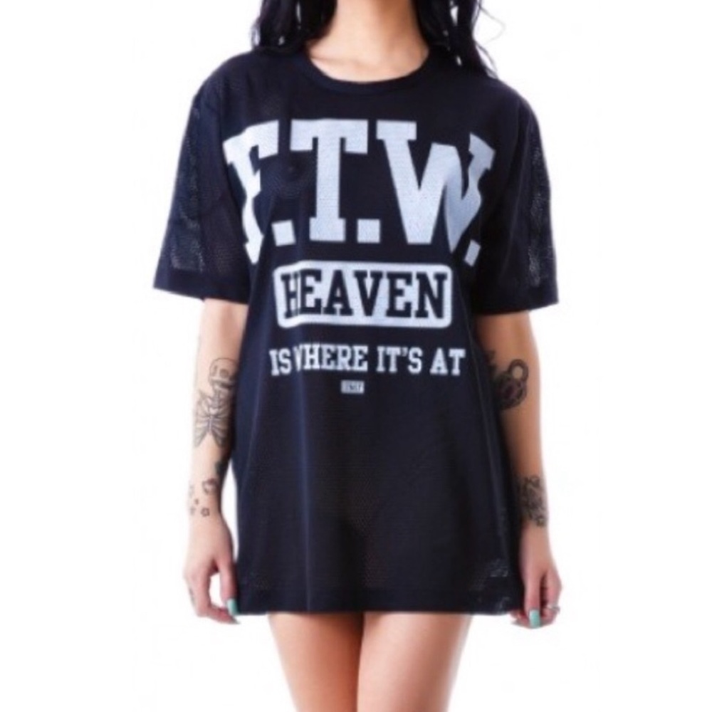 NEW✨ UNIF F.T.W “For the Win” Heaven is Where It’s At Oversized Tee Shirt Black